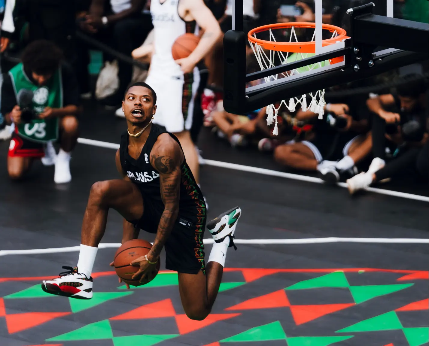 DUNK CONTEST