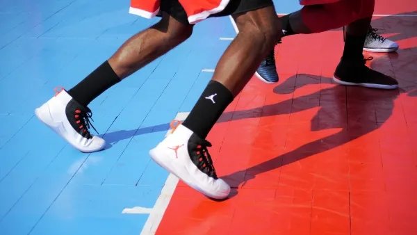 QUAI 54