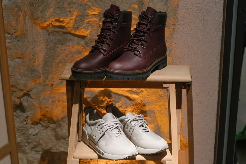 VISUAL MERCHANDISING